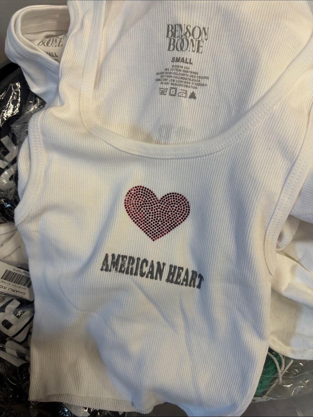 Sz medium M New Benson Boone White Tank Top Heart rhinestone tour American Heart